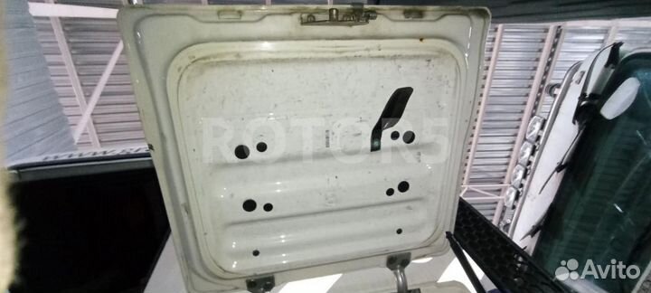 Крышка инструментального ящика левая MAN TGX 2015