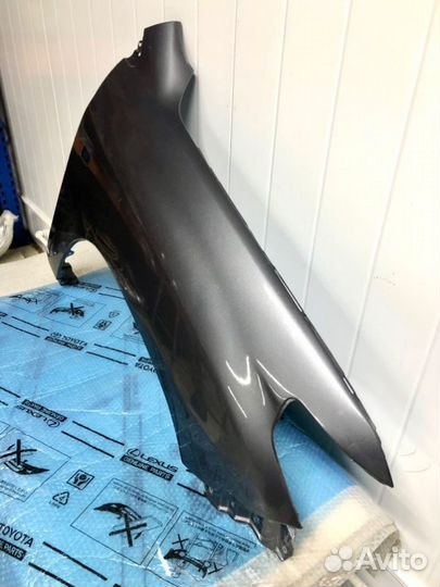 Крыло правое Toyota Lc 200 2008-2012