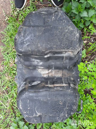 Бензобак Мицубиси Оутлендер 1