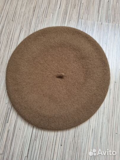 Берет Stradivarius