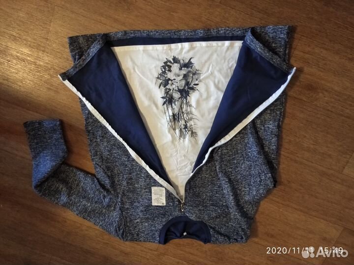 Продам кофту новую