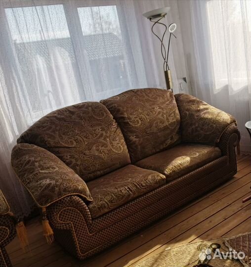 Продам роскошный диван