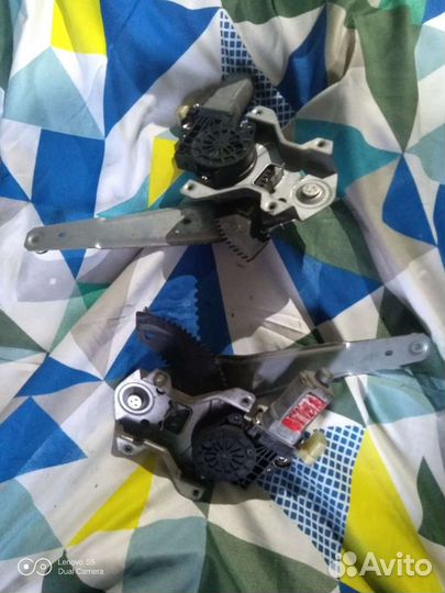 Электростеклоподъёмник задний Киа Рио 1