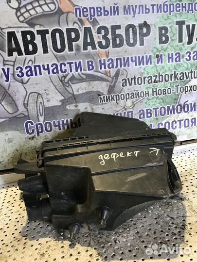 Корпус воздушного фильтра Nissan X-Trail Т30