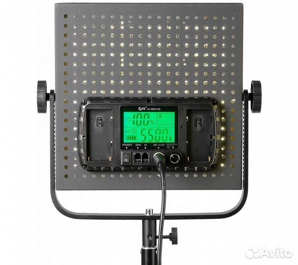 Осветитель светодиодный Falcon Eyes LE-900 LED