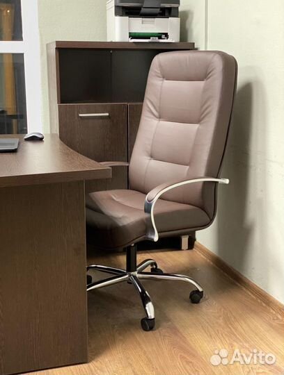 Офисное кресло. Удобное