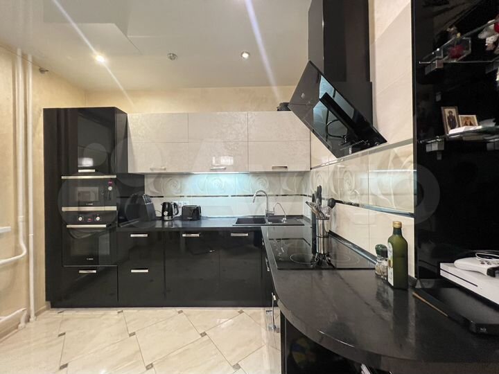 3-к. квартира, 83,9 м², 13/21 эт.