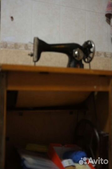 Швейная машинка пмз им. Калинина ножная