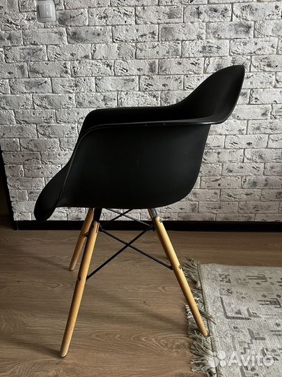Кресло Eames
