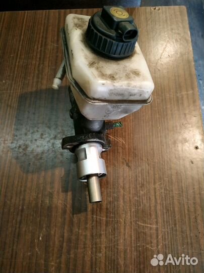 Главный тормозной цилиндр Saab 9-5