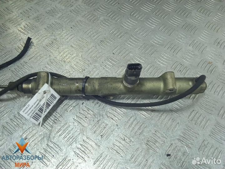 Топливная рампа Chrysler Voyager 4 2003 0445214041