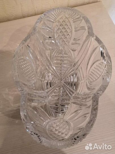 Хрустальная ваза