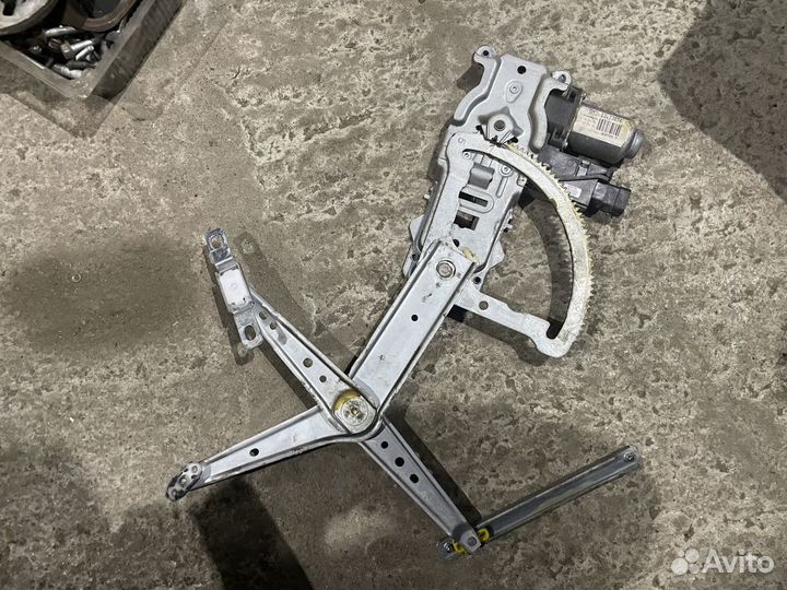 Стеклоподъемник передний правый opel corsa C