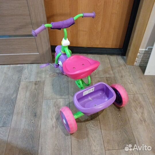 Детский трехколесный велосипед на 2-3 года