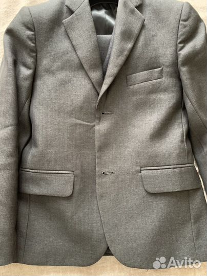 Костюм серый для школьника размер 34/140