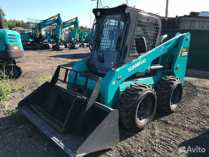 Мини-погрузчик Sunward SWL3220, 2023