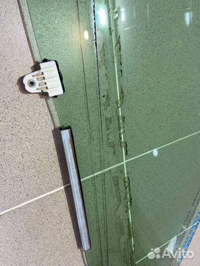 Стекло в дверь переднее правое Nissan Teana J32