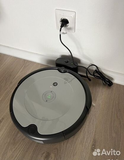 Робот пылесос roomba 698