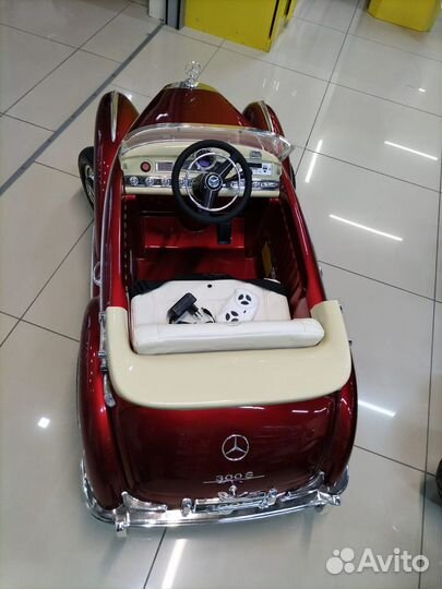 Детский электромобиль Менседес 300 классика