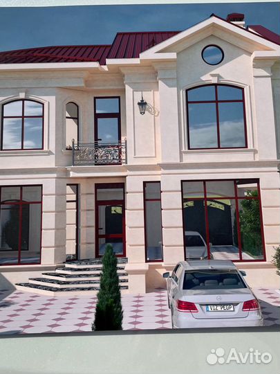 Строители