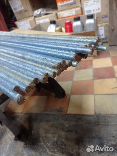 Шпилька резьбовая м10