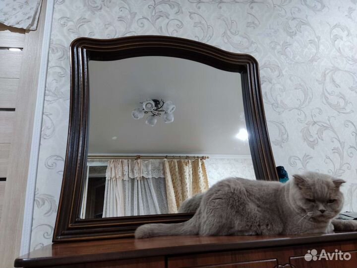 Зеркало для туалетного столика