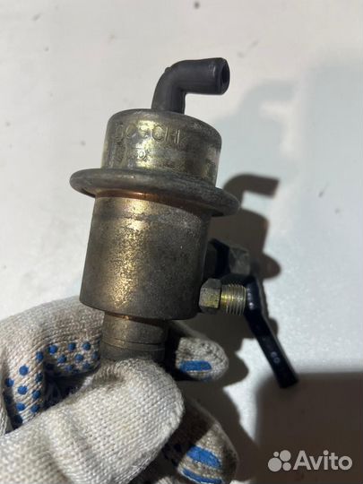 Регулятор давления топлива Audi 80 100 034133534F