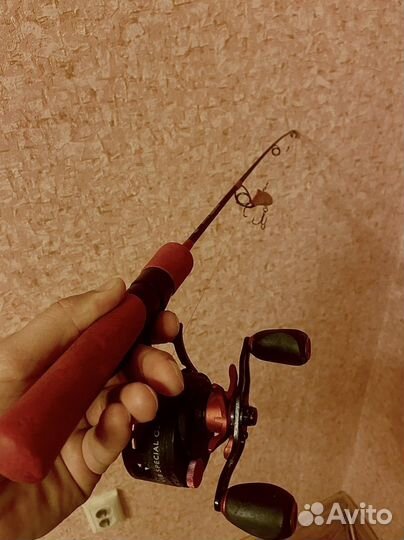 Зимняя удочка на судака с катушкой