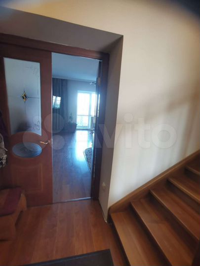 3-к. квартира, 101,4 м², 1/2 эт.