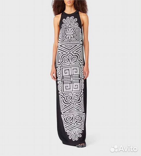 Платье из коллекции liviana conti