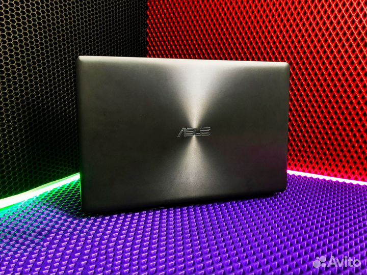 Ноутбук Asus для офисной работы