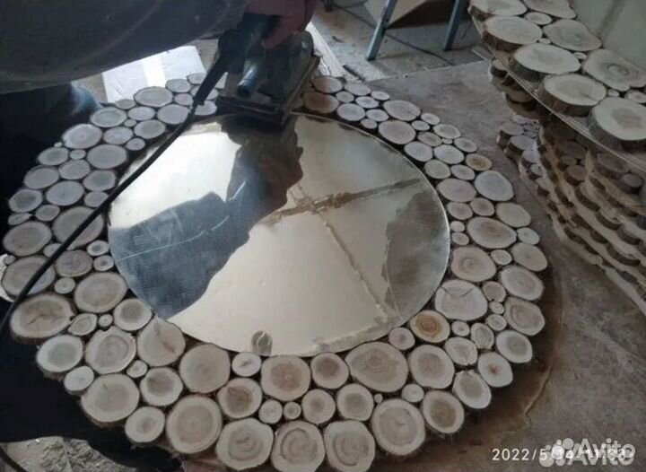 Панно из можжевельника