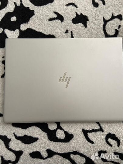 Ноутбук Hp HSN-113C-4, док станцию и мышку