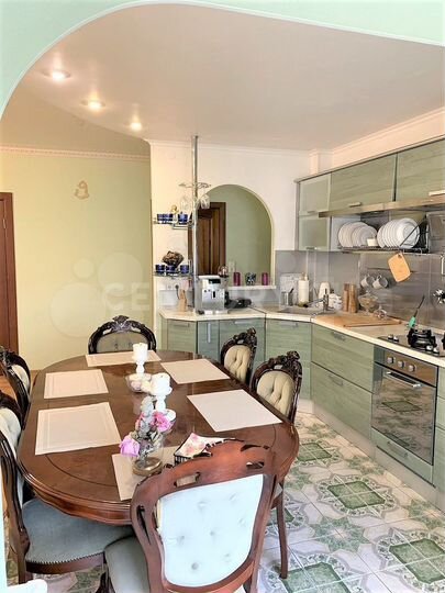 3-к. квартира, 92 м², 2/5 эт.