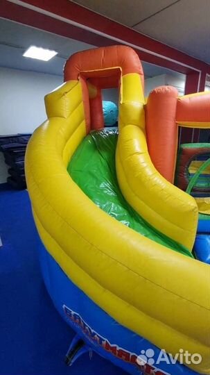 Детский надувной батут с горкой