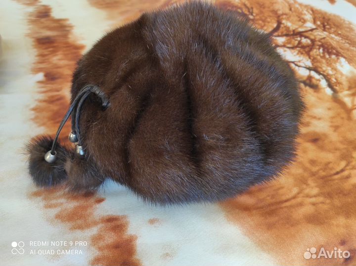 Головные уборы женские