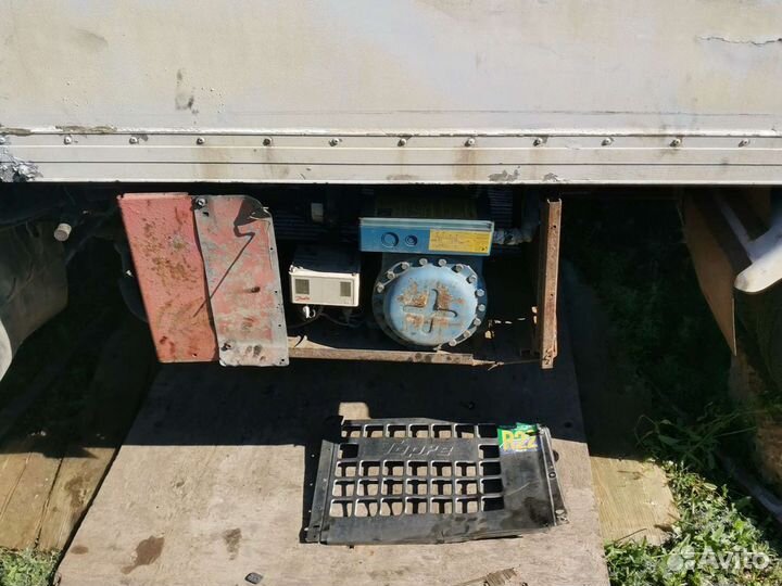 Продам рефрежиратор морозилка