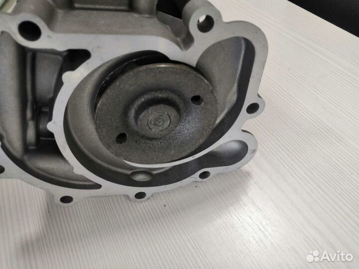 Насос водяной Mercedes A117200330180