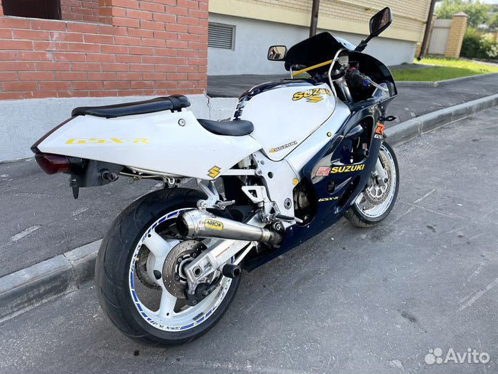 Suzuki GSX600 srad