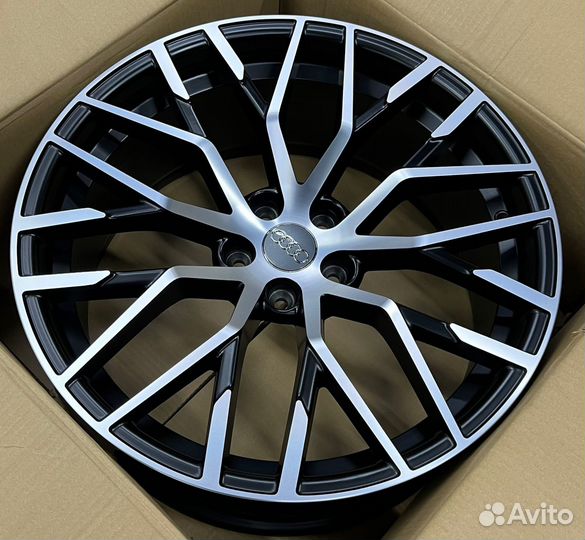 Диски на Audi Ауди Q7 4M R22