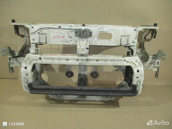 Рамка радиатора на mitsubishi delica CV5W 4B12