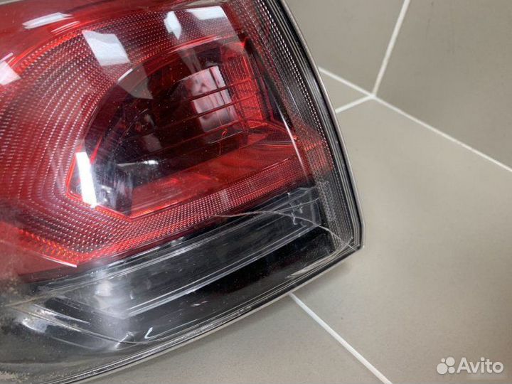 Фонарь наружный задний левый Toyota Rav4