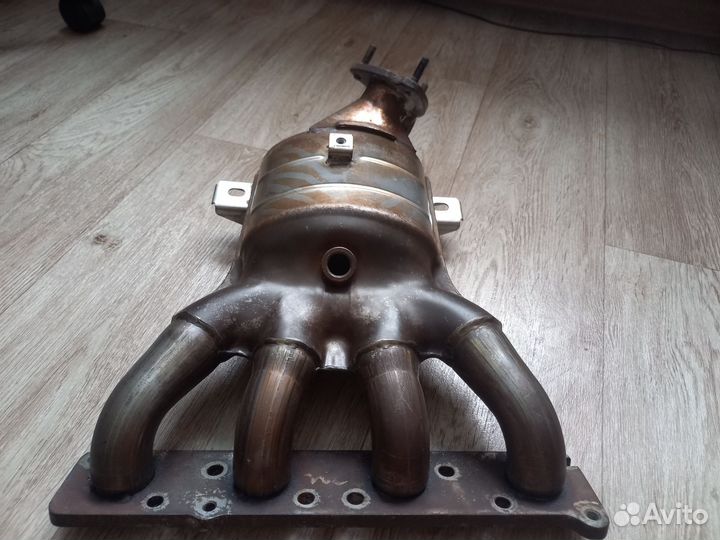 Коллектор выпускной LADA Vesta 21129 2019