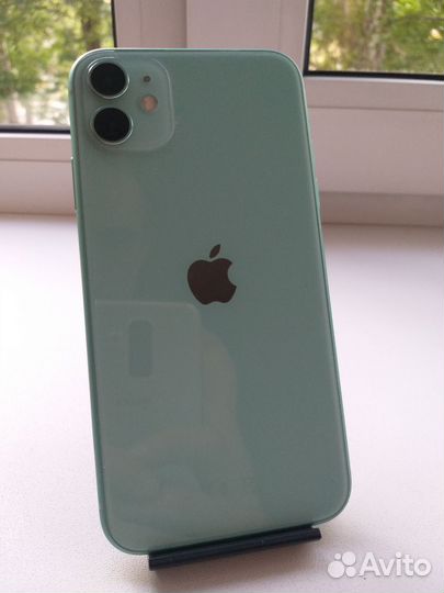 iPhone 11, 64 ГБ