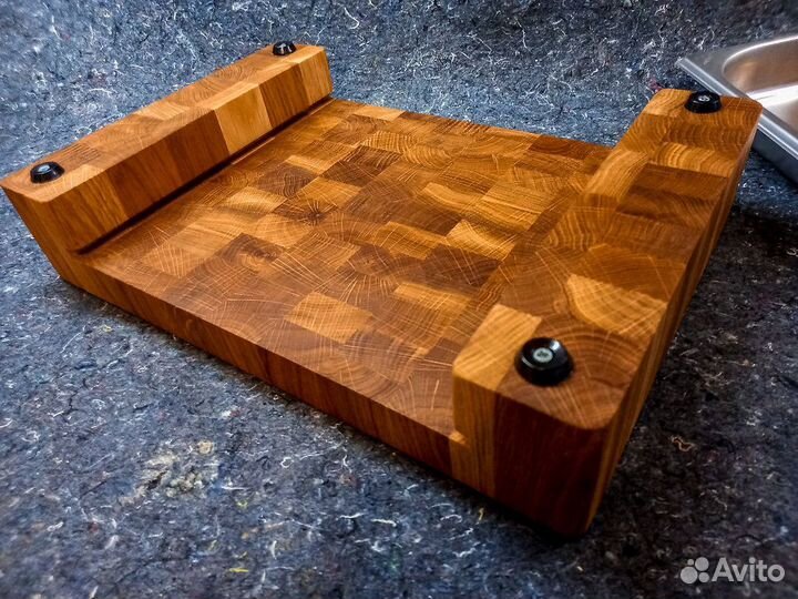 Торцевая разделочная доска с гастроемкостью