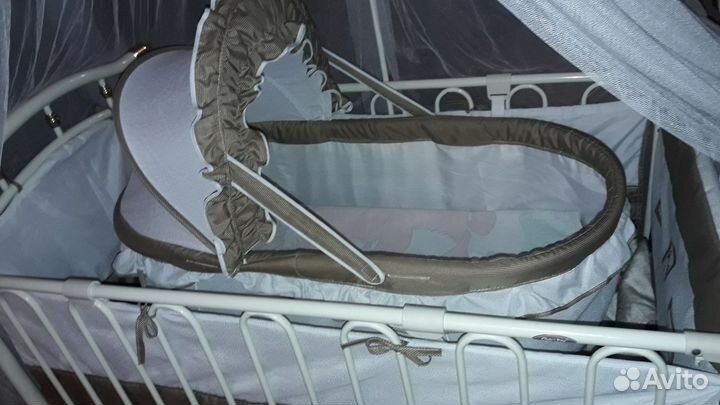 Кровать с балдахином