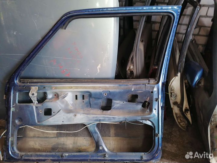 Дверь правая купе volkswagen golf 2