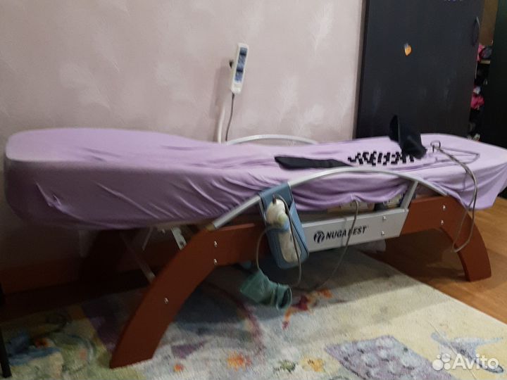 Продам массажную кровать nuga best