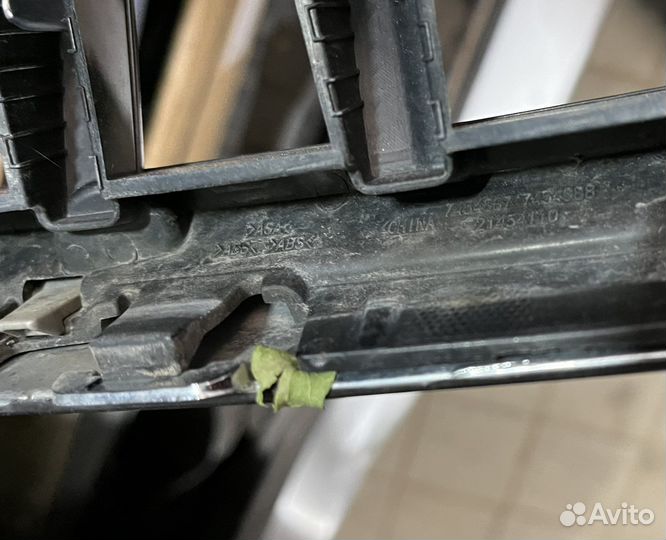 Решетка радиатора (под камеру) bmw 20240006541