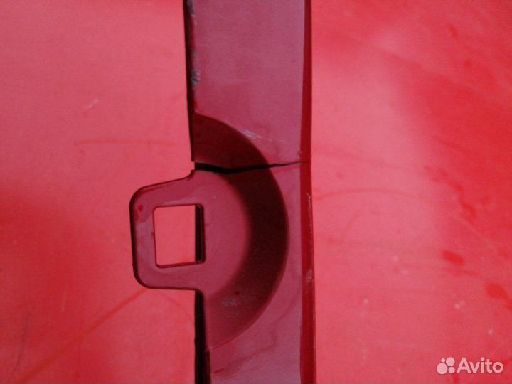 Молдинг на крыло передний правый Toyota Rav4